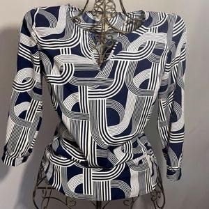 3/4 Sleeve Navy Blue and White Banana Republic Top